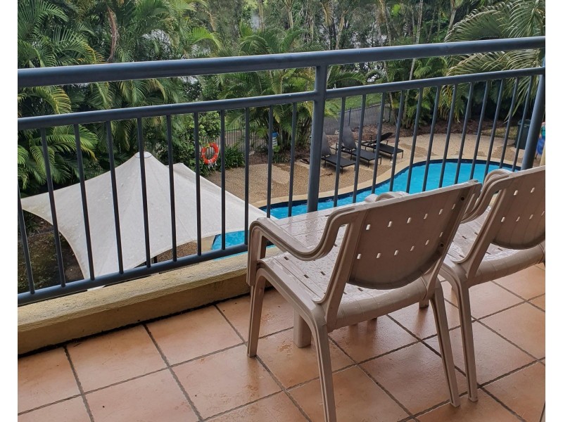 64 Palm Meadows Drive, Carrara QLD 4211