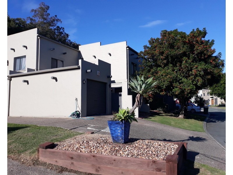 50/61 Harburg Drive, Beenleigh QLD 4207