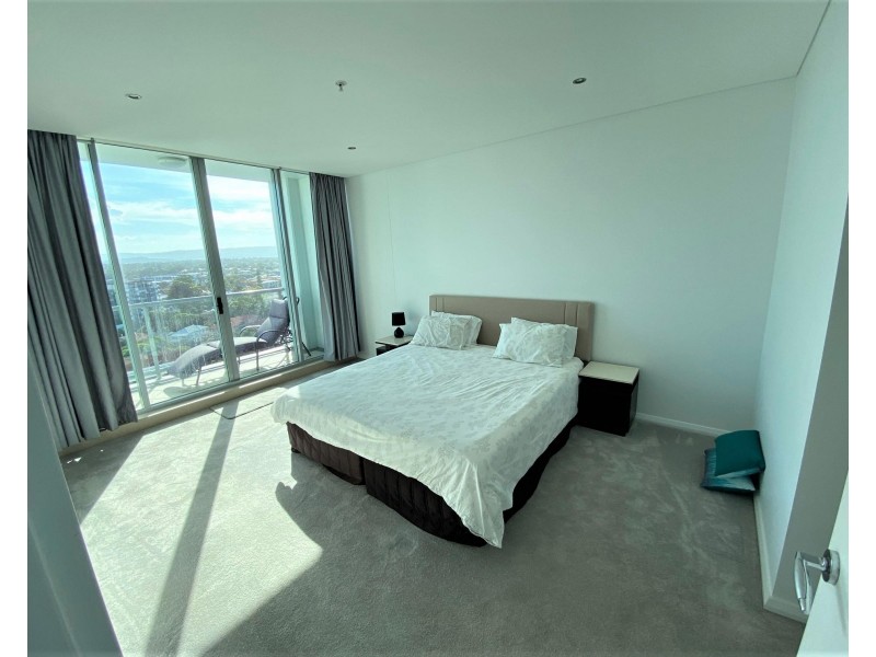 1910/1 Como Crescent, Southport QLD 4215