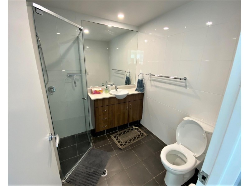 1910/1 Como Crescent, Southport QLD 4215