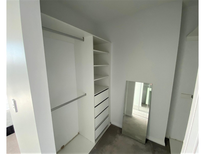 1910/1 Como Crescent, Southport QLD 4215