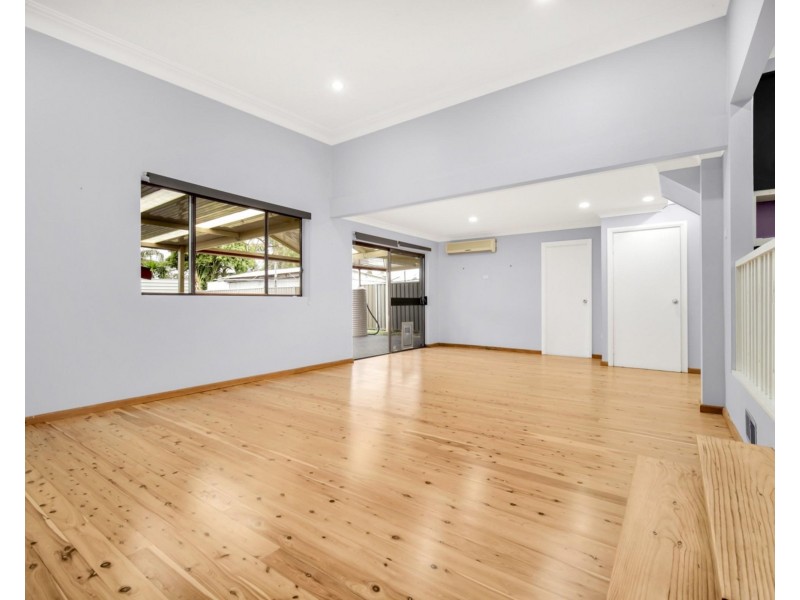 6 Freeman St, Colyton NSW 2760