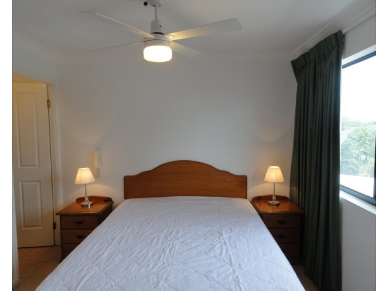 14/12 Paradise Island, Surfers Paradise QLD 4217