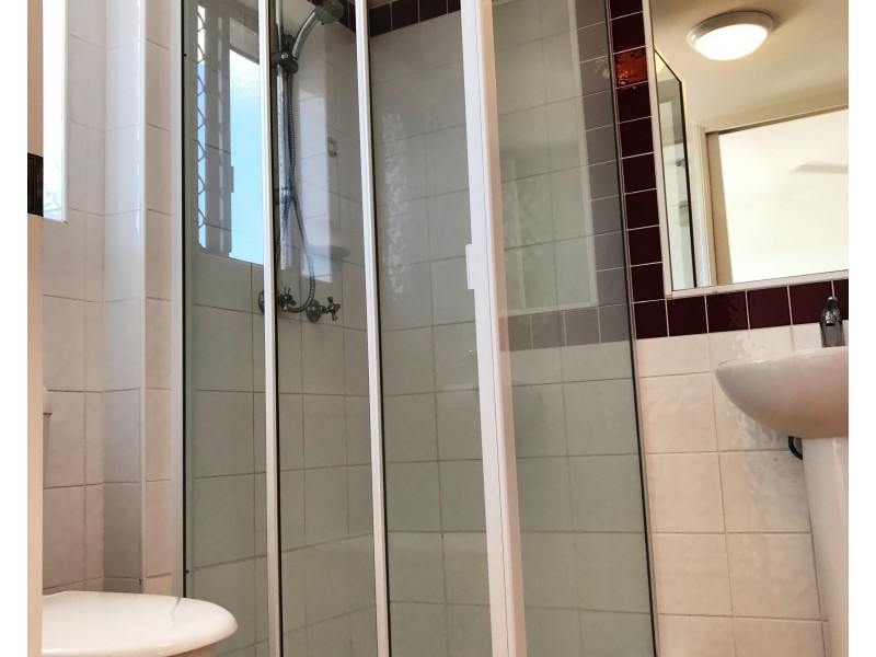 14/12 Paradise Island, Surfers Paradise QLD 4217