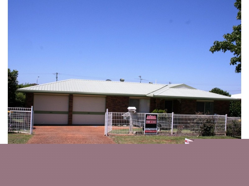 40 Liquidamber Street, Glenvale QLD 4350