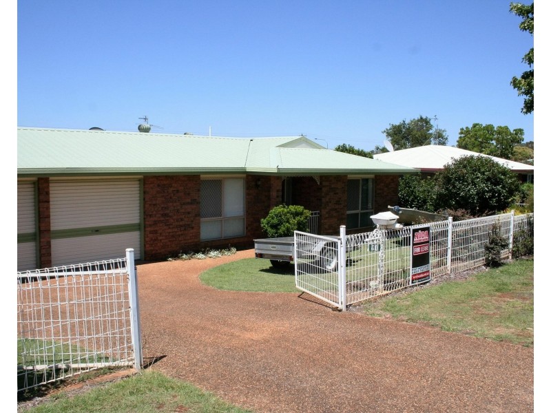 40 Liquidamber Street, Glenvale QLD 4350