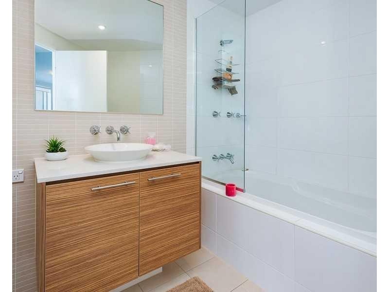 29/1 Lakefront Crescent, Varsity Lakes QLD 4227