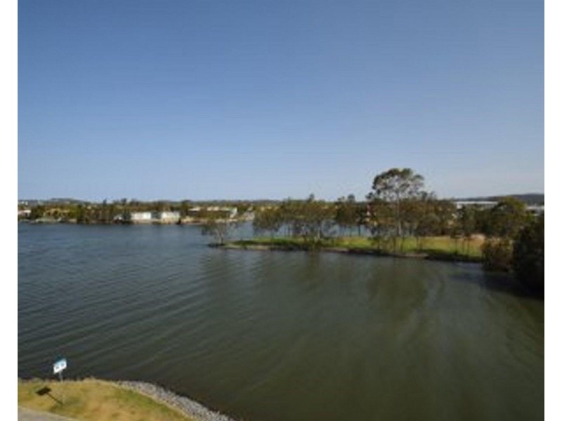 29/1 Lakefront Crescent, Varsity Lakes QLD 4227
