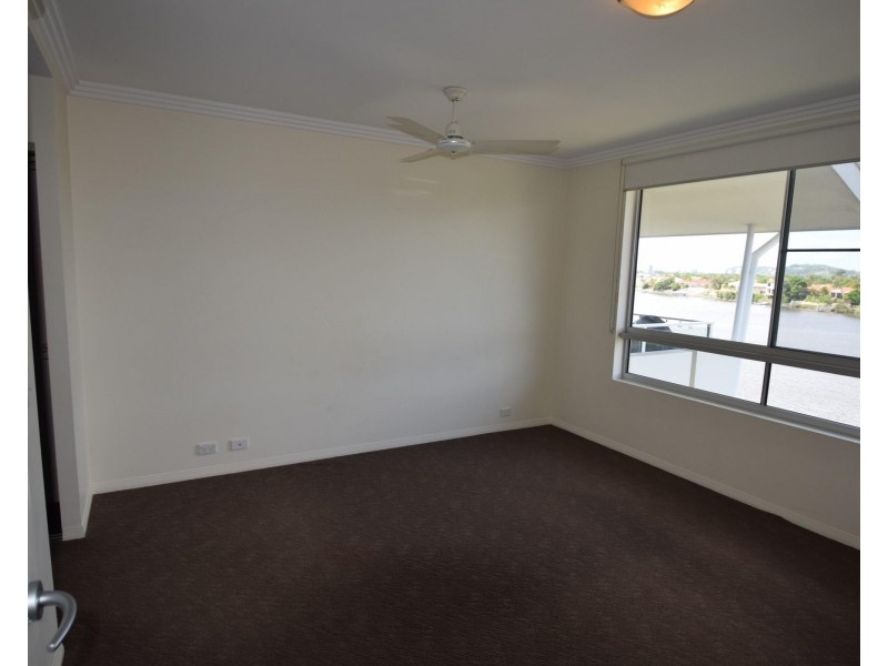 29/1 Lakefront Crescent, Varsity Lakes QLD 4227