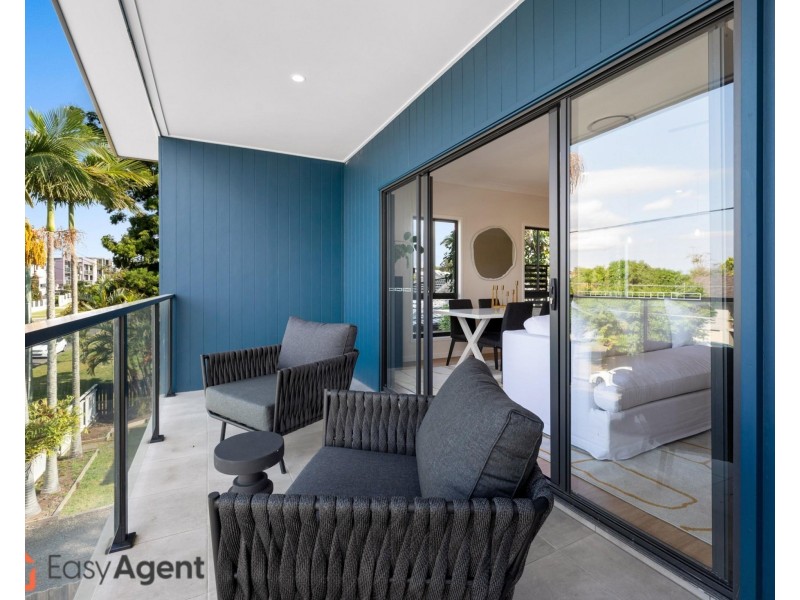 1 – 3/92 Dickenson Street, Carina QLD 4152