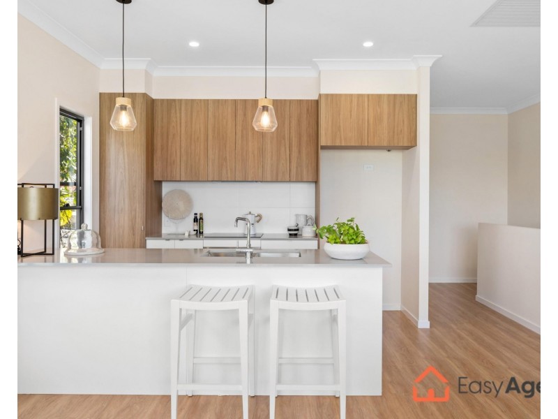 1 – 3/92 Dickenson Street, Carina QLD 4152