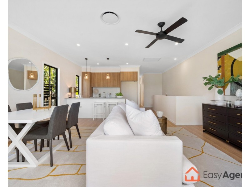 1 – 3/92 Dickenson Street, Carina QLD 4152