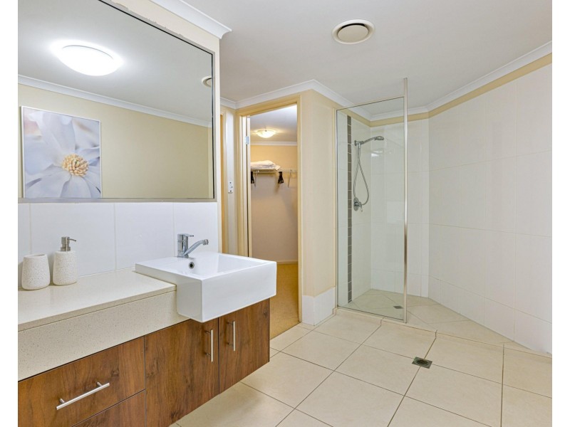 1 – 15 Robson Street, Mooroobool QLD 4870