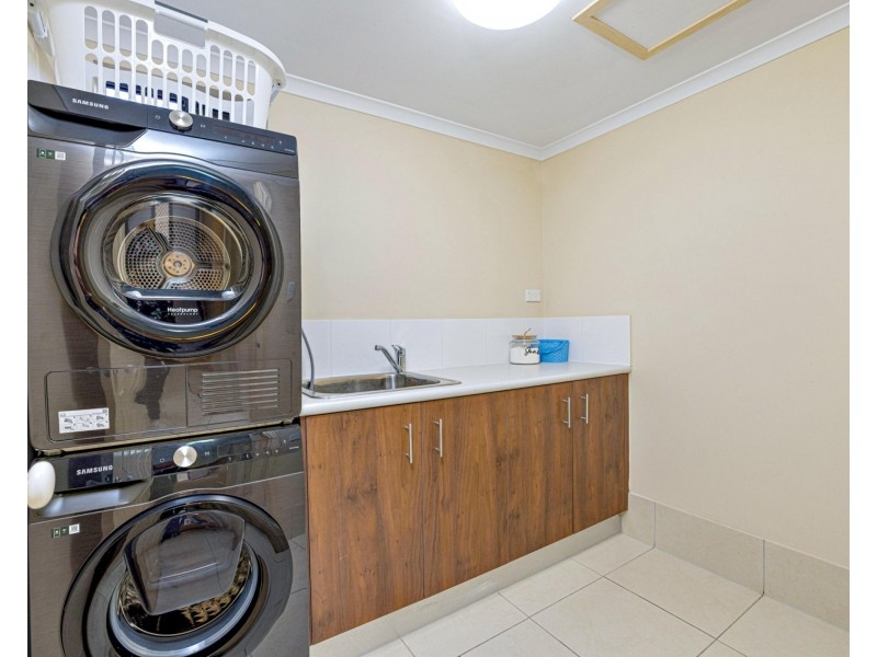 1 – 15 Robson Street, Mooroobool QLD 4870
