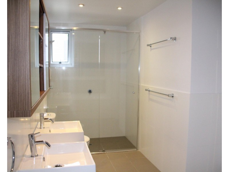 43/8 Dunmore Terrace, Auchenflower QLD 4066