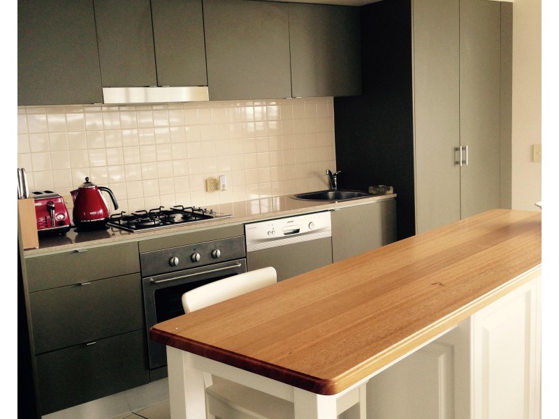 1065/18 Manning Street, Milton QLD 4064