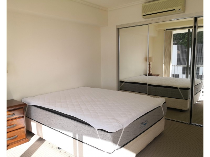 1065/18 Manning Street, Milton QLD 4064