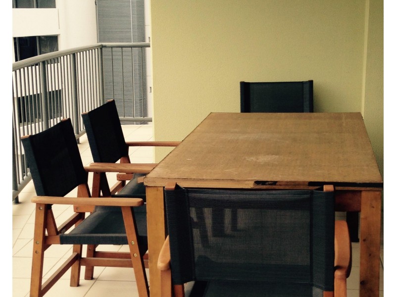 1065/18 Manning Street, Milton QLD 4064