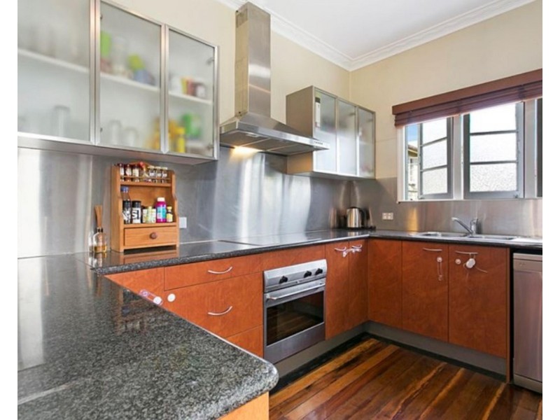 825 OXLEY ROAD, Corinda QLD 4075