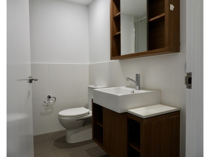 8 Dunmore Tce, Auchenflower QLD 4066