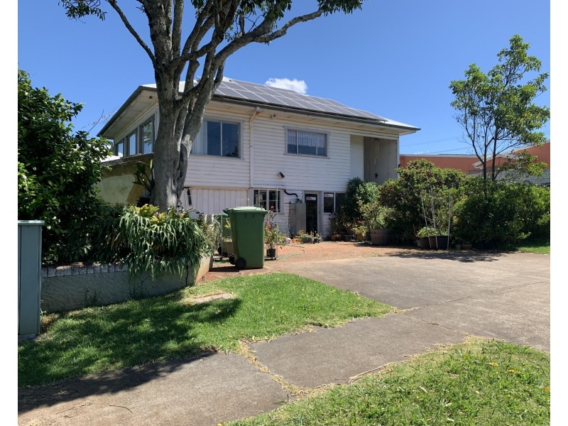 267 West Street, Harristown QLD 4350