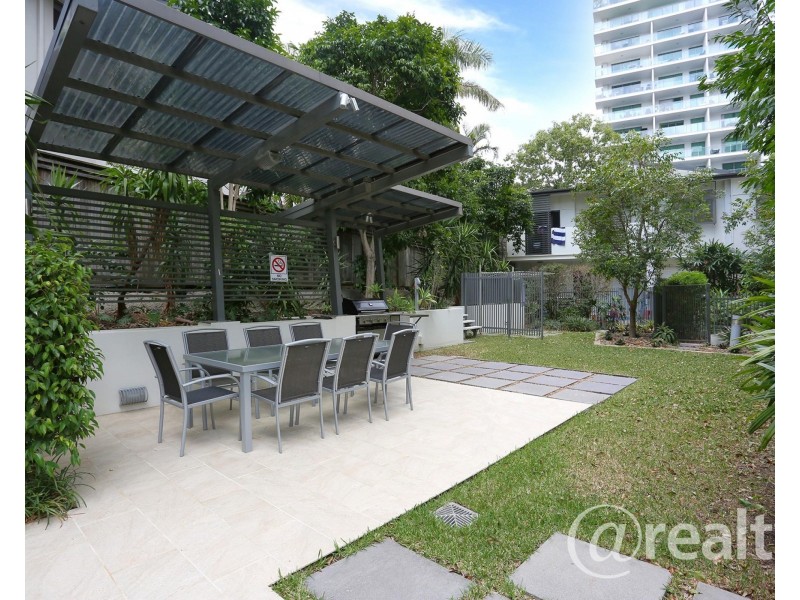 1086/18 Manning St, Milton QLD 4064