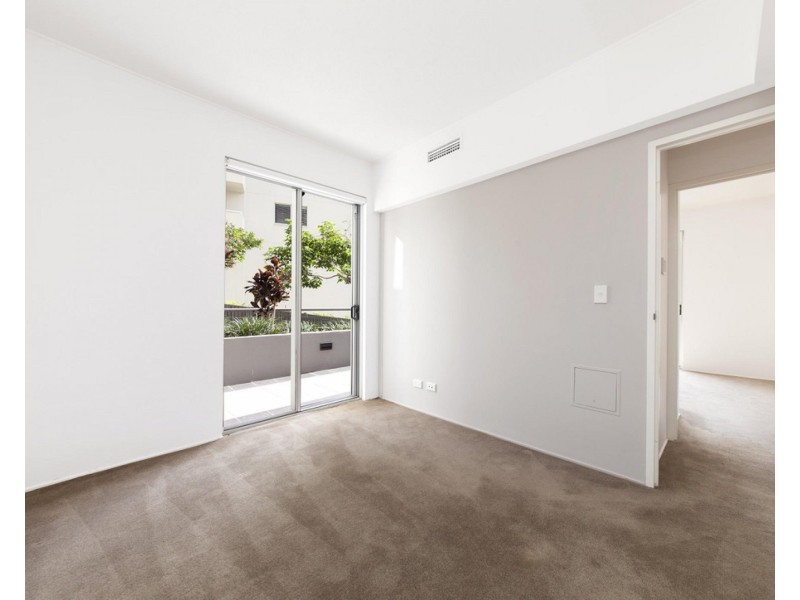 41/8 Dunmore Tce, Auchenflower QLD 4066