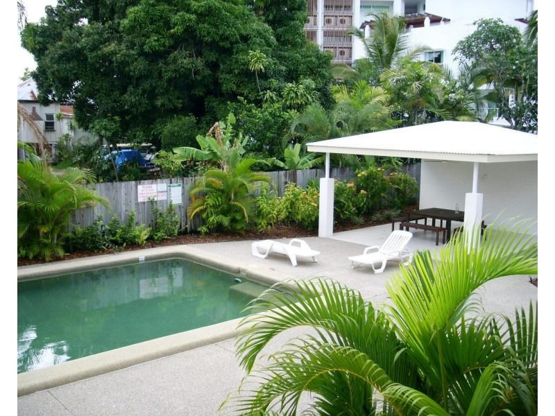 210 Grafton Street, Cairns City QLD 4870