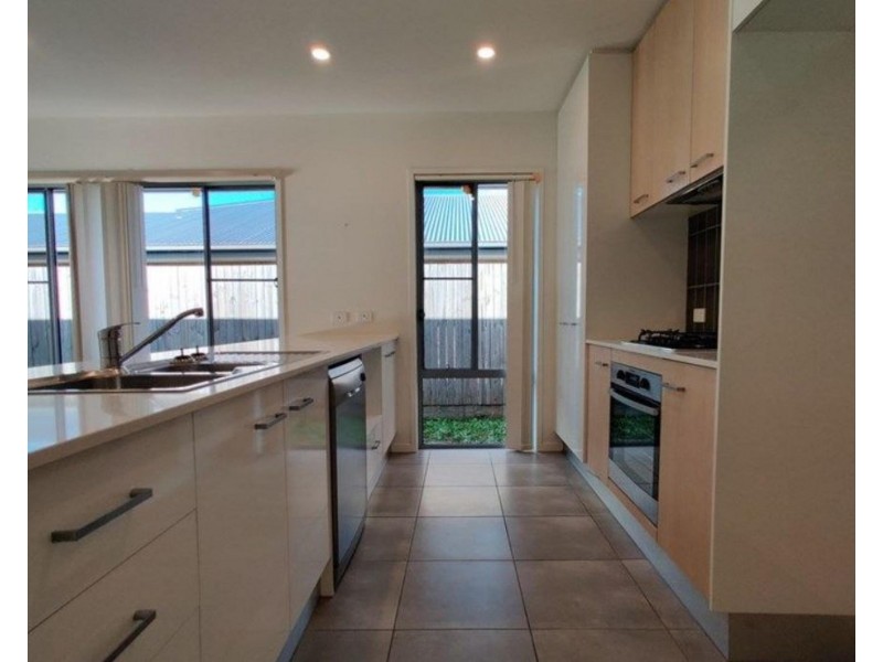 4 BOSTON TERRACE, Coomera QLD 4209