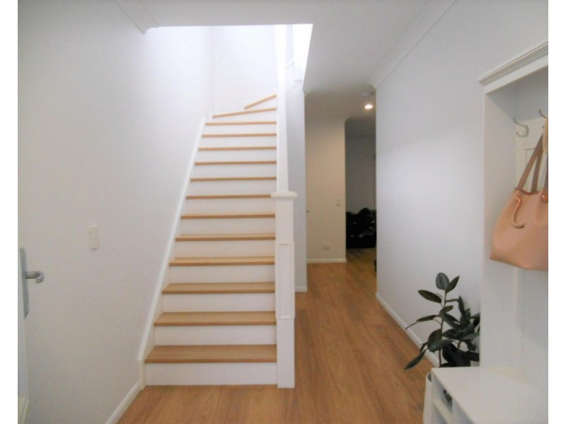 48 VICTORIA STREET, Fairfield QLD 4103