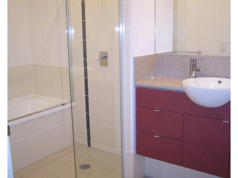 20B/18 Manning Street, Milton QLD 4064