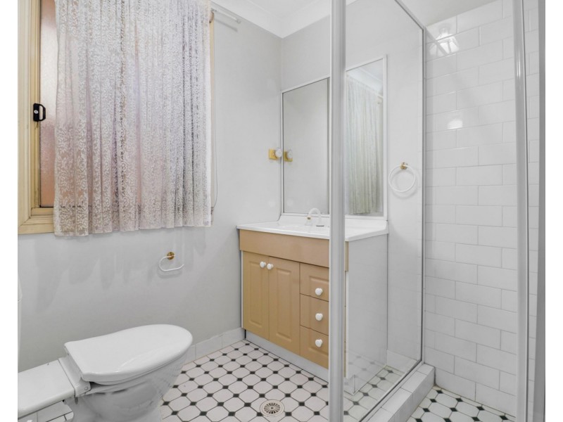 15 Michelago Circuit, Prestons NSW 2170