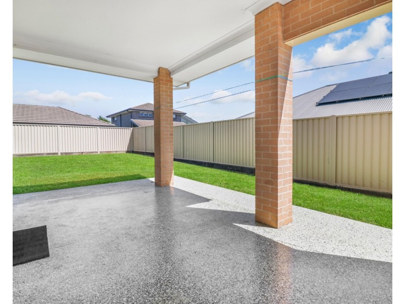 30 Lancaster St, Gregory Hills NSW 2557