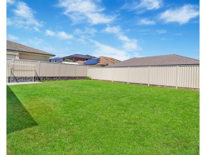 30 Lancaster St, Gregory Hills NSW 2557