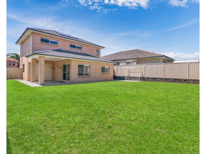 30 Lancaster St, Gregory Hills NSW 2557