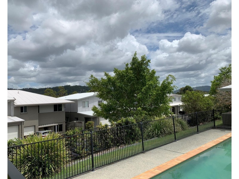 2 Toohey Street, Pacific Pines QLD 4211