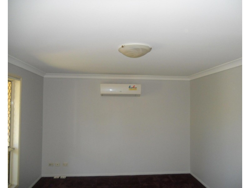 9 OCHRE CRESCENT, Griffin QLD 4503