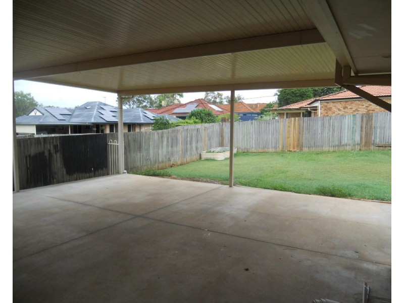 9 OCHRE CRESCENT, Griffin QLD 4503