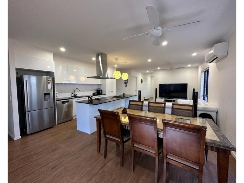 65 Flintwood Cres, Palmview QLD 4553