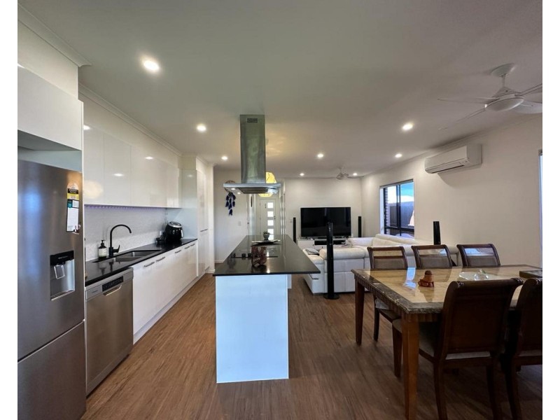 65 Flintwood Cres, Palmview QLD 4553