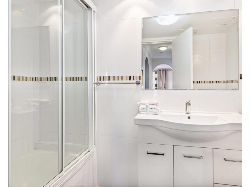 85 Old Burleigh Road, Broadbeach QLD 4218