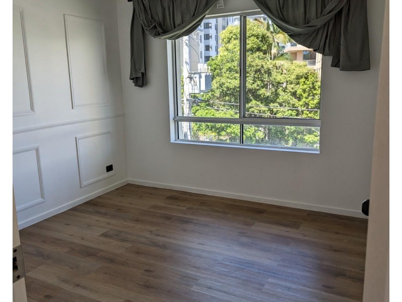 35 Palm Avenue, Surfers Paradise QLD 4217