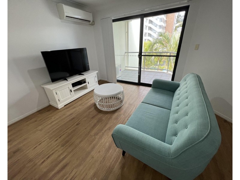 29/6 Fifth Avenue, Burleigh Heads QLD 4220