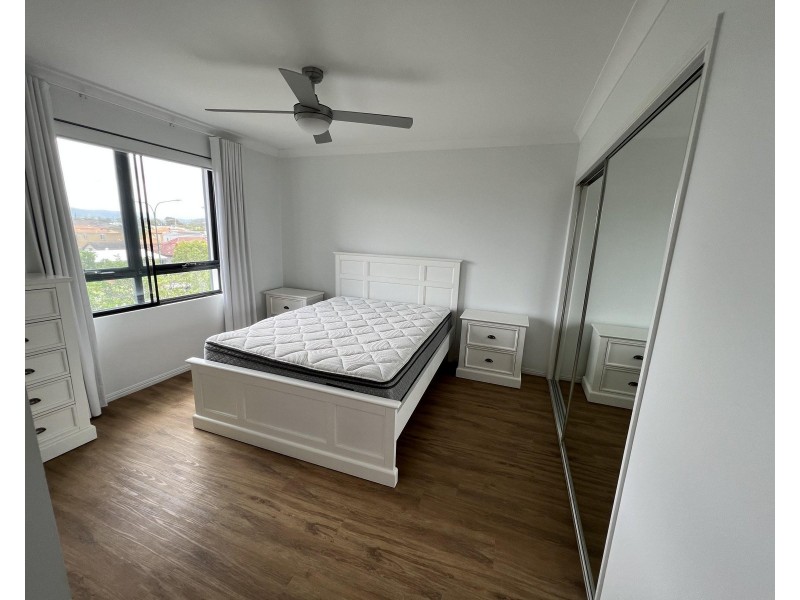 29/6 Fifth Avenue, Burleigh Heads QLD 4220