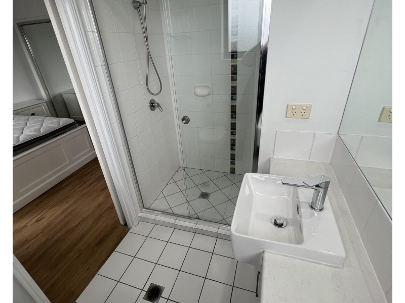 29/6 Fifth Avenue, Burleigh Heads QLD 4220