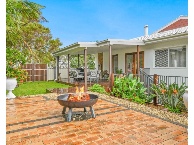 109 Chepana Street, Lake Cathie NSW 2445