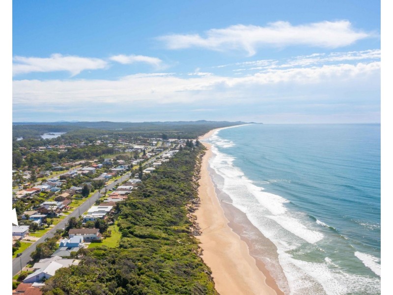 109 Chepana Street, Lake Cathie NSW 2445