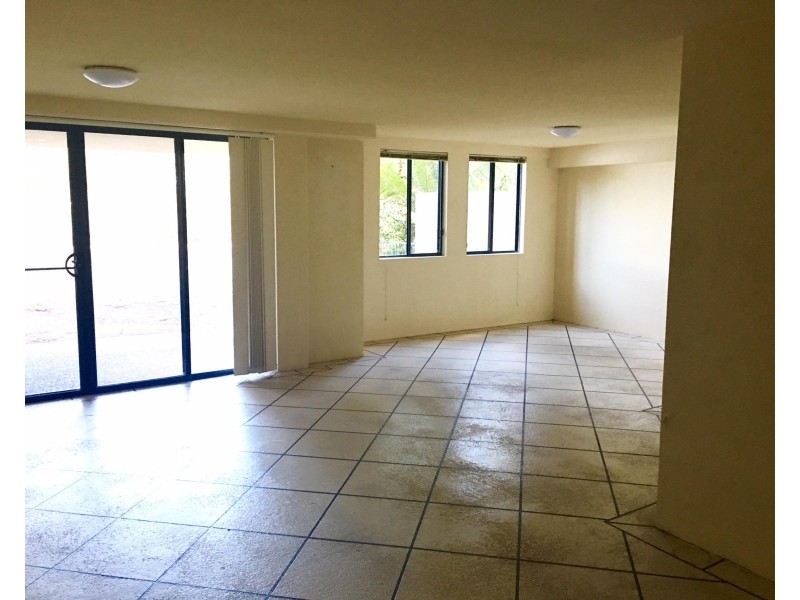 32/4 University Dr, Robina QLD 4226