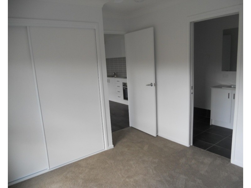 2/15 LOCH WAY, Brassall QLD 4305