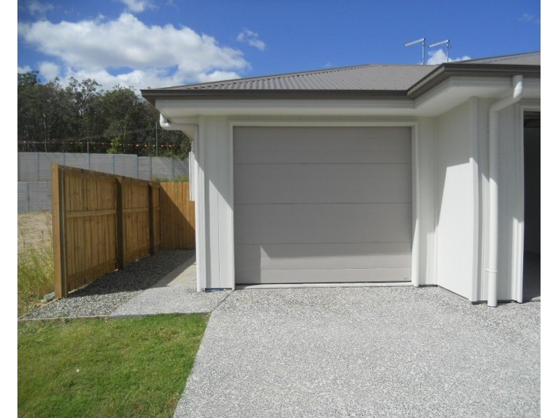 2/15 LOCH WAY, Brassall QLD 4305